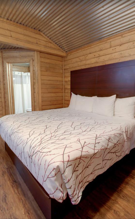 וינטון Paradise Rv & Cabins Resort מראה חיצוני תמונה